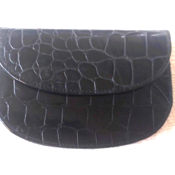 Talbots Black Croco Embossed Zip change purse - Picture 2 of 9